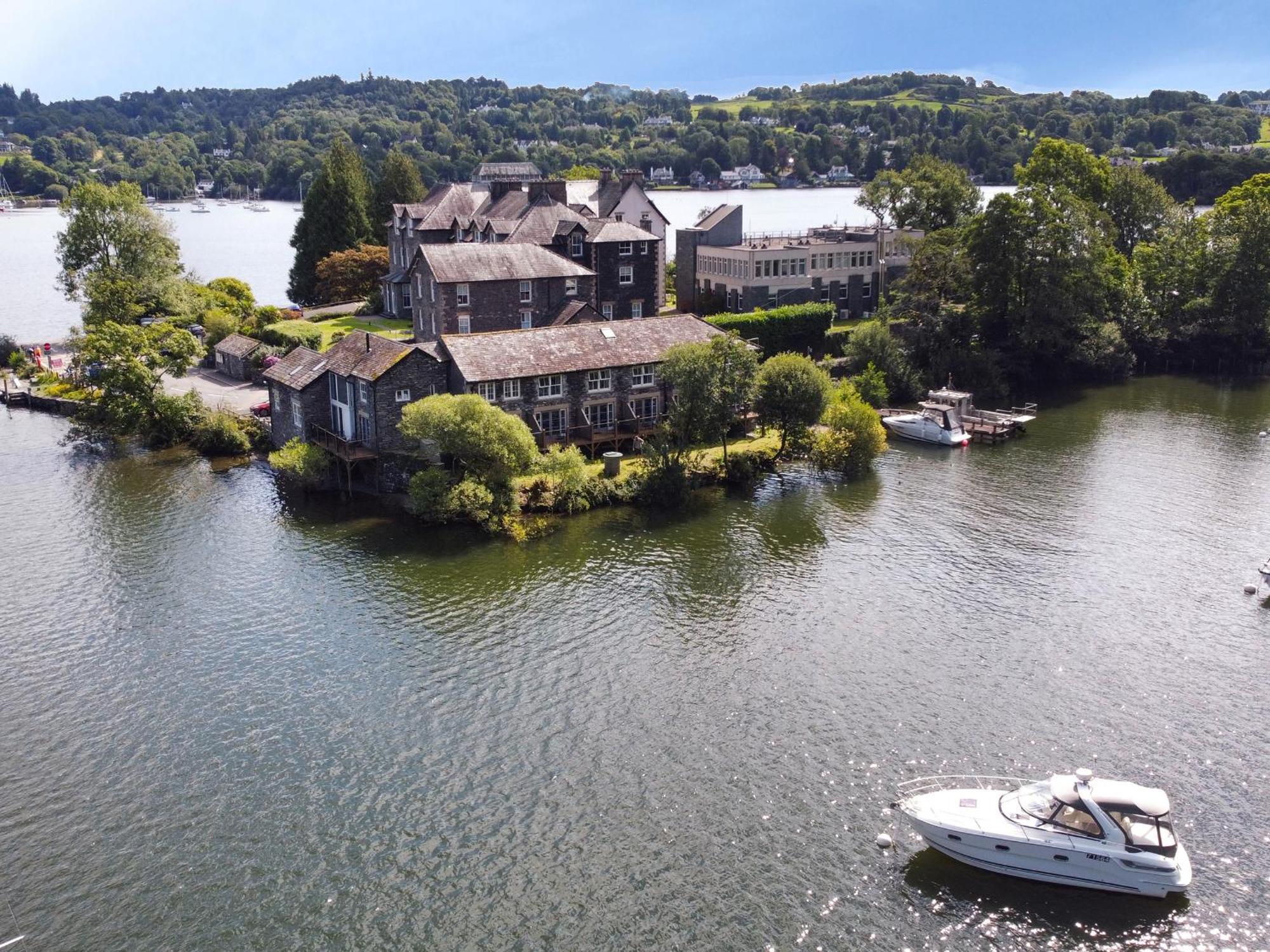 Gilson Villa Ambleside Exterior photo